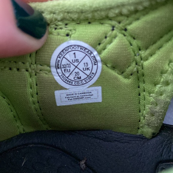 Keen sandals black and lime green size kids 1 - Picture 3 of 7